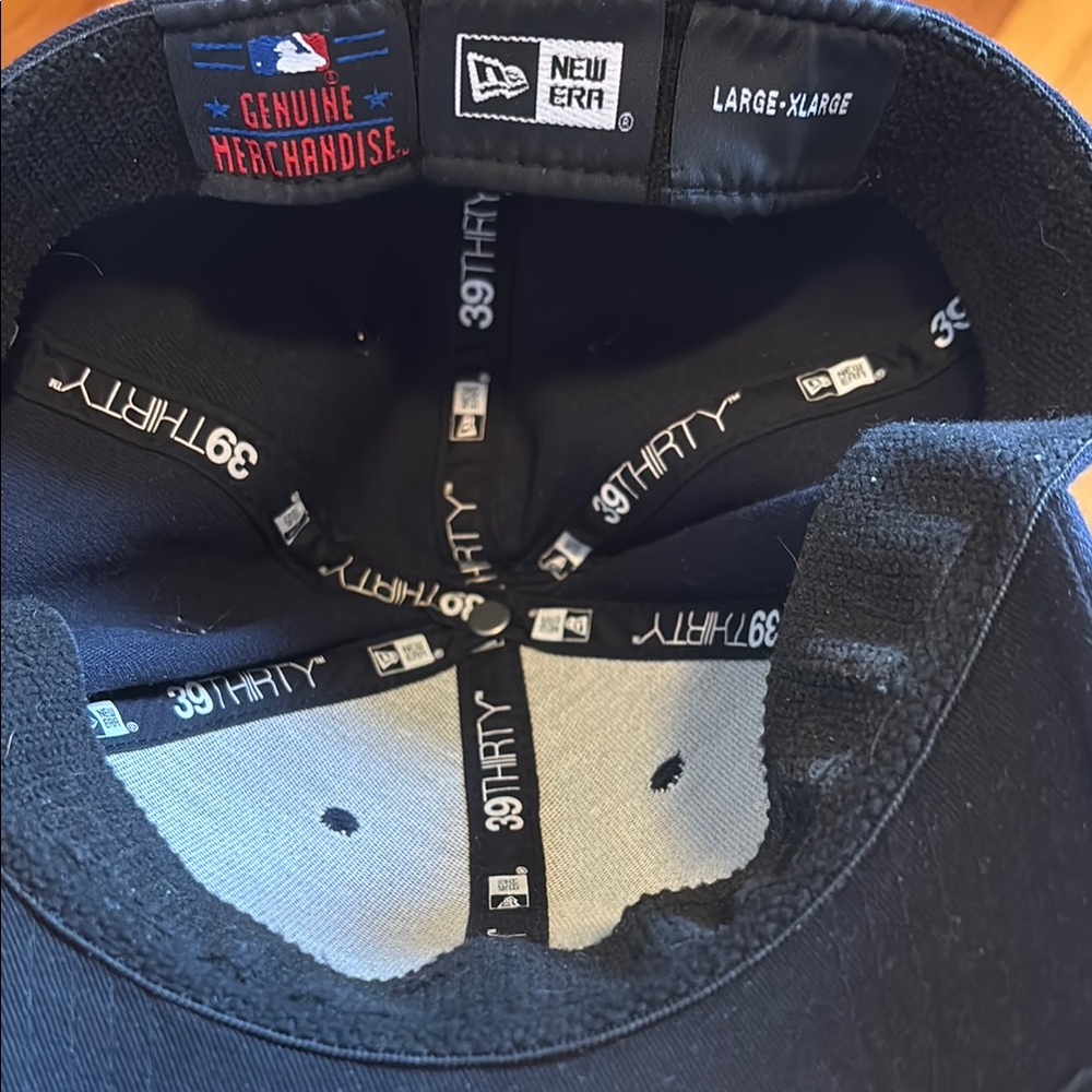 Seattle Mariners Fitted Mens Blue Cap with Embroidered Logo - L/XL - Picture 4 of 6
